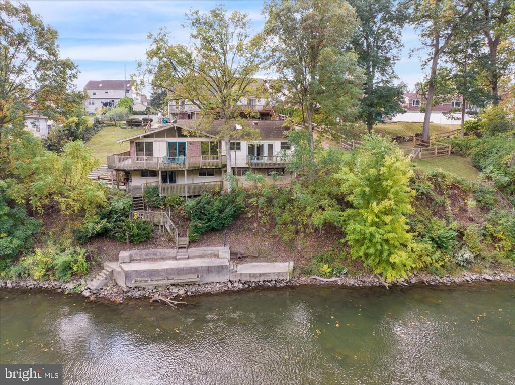 Rivervale Rd, Reading, PA 19605