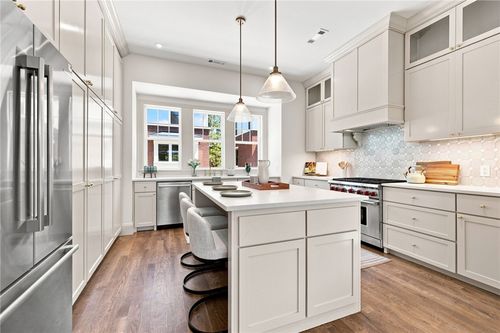 451 Loblolly Ln, Bentonville, AR, 72712-6682 | Card Image
