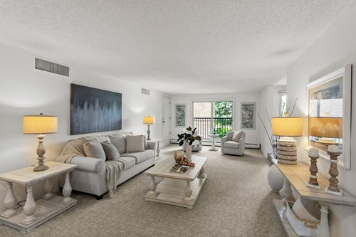 apt-208-3412 Oak Ridge Rd, Minnetonka, MN, 55305-4565 | Card Image