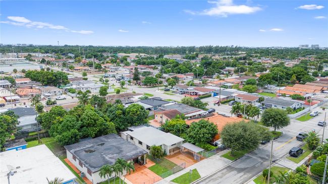 270 W 15 Th St, House other with 3 bedrooms, 1 bathrooms and null parking in Hialeah FL | Image 34