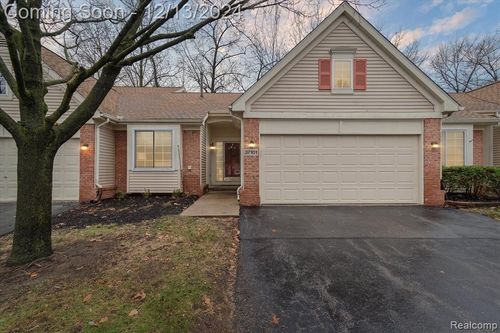 37101 Amhurst Drive, Westland, MI, 48185 | Card Image