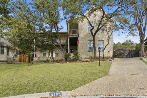 6807 Arrow Way, San Antonio, TX, 78256-2302 | Card Image
