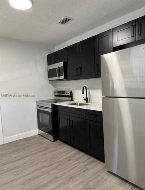 2-4141 Sw 20th St, West Park, FL, 33023-3464 | Card Image
