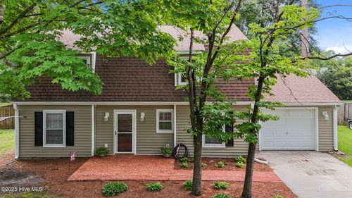 602 King Arthur Rd, Greenville, NC, 27858-8164 | Card Image