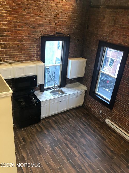 d-36 W Front Street, Keyport, NJ, 07735 | Card Image