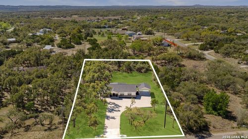 408 Rust Ranch Rd, Blanco, TX, 78606-5662 | Card Image