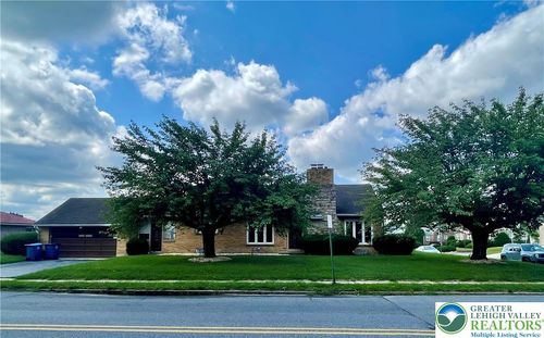 1830 Laubach Ave, NORTHAMPTON, PA, 18067-1537 | Card Image