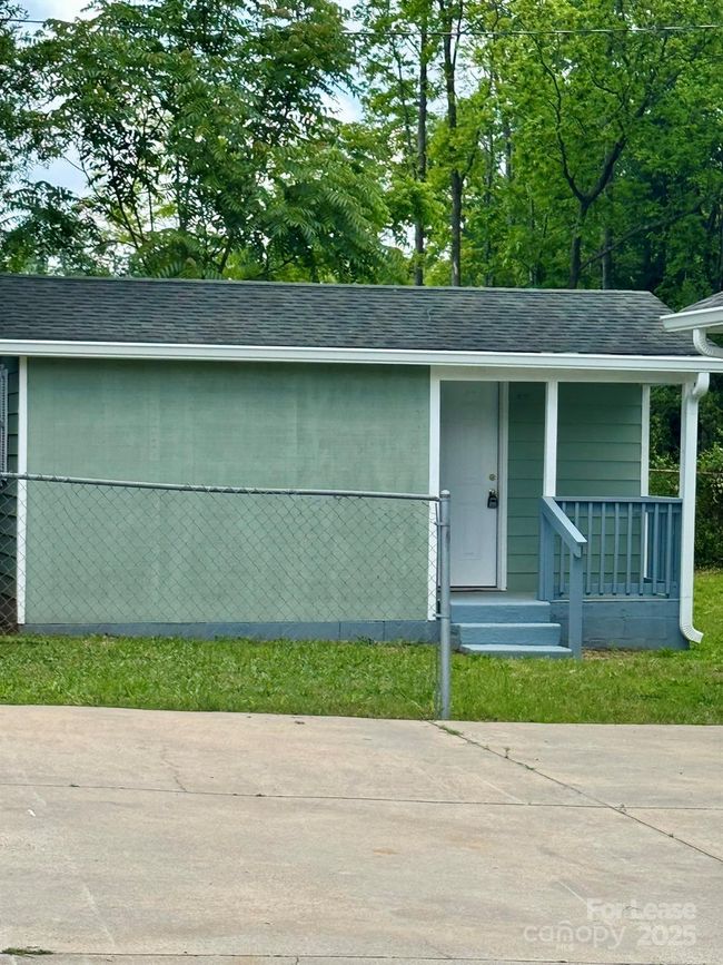 109 Broad St, House other with 3 bedrooms, 3 bathrooms and null parking in Shelby NC | Image 30