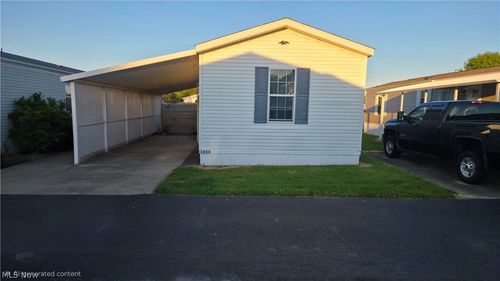 4830 Snowdrift Ln, Zanesville, OH, 43701-7099 | Card Image