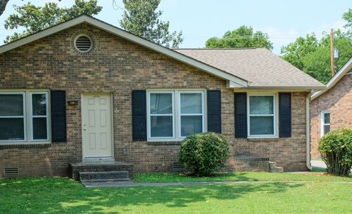 2810 Valley Rd, Nashville, TN, 37215-1220 | Card Image