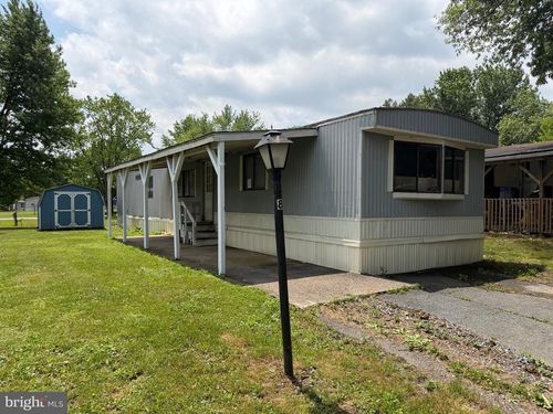 8 Redwood Ln, CARLISLE, PA, 17015-7860 | Card Image