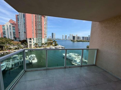 710-3330 Ne 190th St, Aventura, FL, 33180-2674 | Card Image