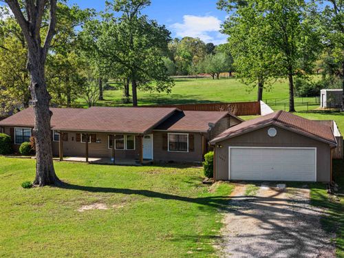 1641 W Lake Gladewater, Gladewater, TX, 75647 | Card Image