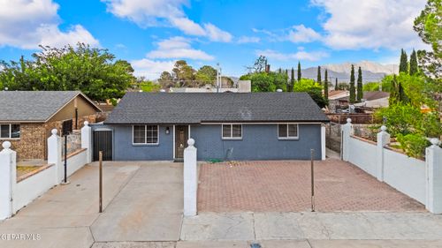 411 8th St, Anthony, TX, 79821-7131 | Card Image