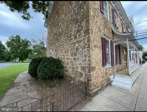 117 S Main St, Moorefield, WV, 26836-1101 | Card Image