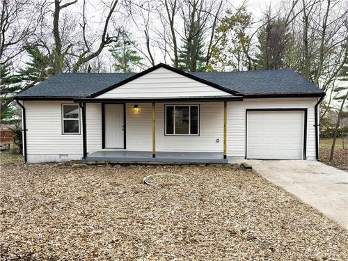 9003 E 75th St, Raytown, MO, 64138-1672 | Card Image