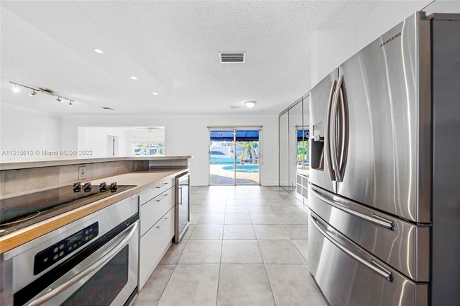 2632 Se 10 Th Ct, House other with 3 bedrooms, 2 bathrooms and null parking in Pompano Beach FL | Image 12