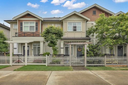20377 82 Ave, Langley, BC, V2Y0S3 | Card Image