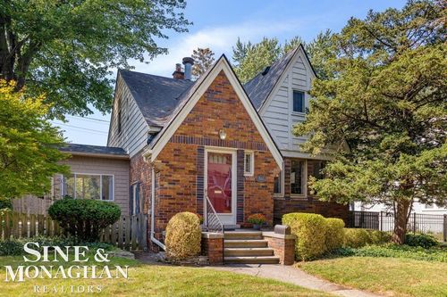 861 Notre Dame St, Grosse Pointe, MI, 48230-1241 | Card Image