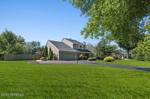 20 Tilton Dr, Freehold, NJ, 07728-3360 | Card Image