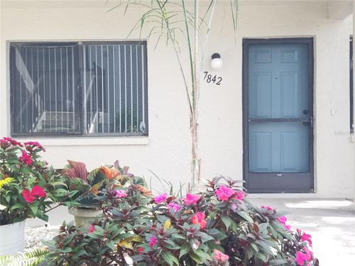 7842-7842 Eagle Creek Dr, SARASOTA, FL, 34243-4655 | Card Image