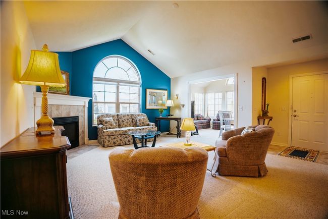 UNIT-203 - 9264 Sharrott Rd, Condo with 3 bedrooms, 2 bathrooms and null parking in Poland OH | Image 6