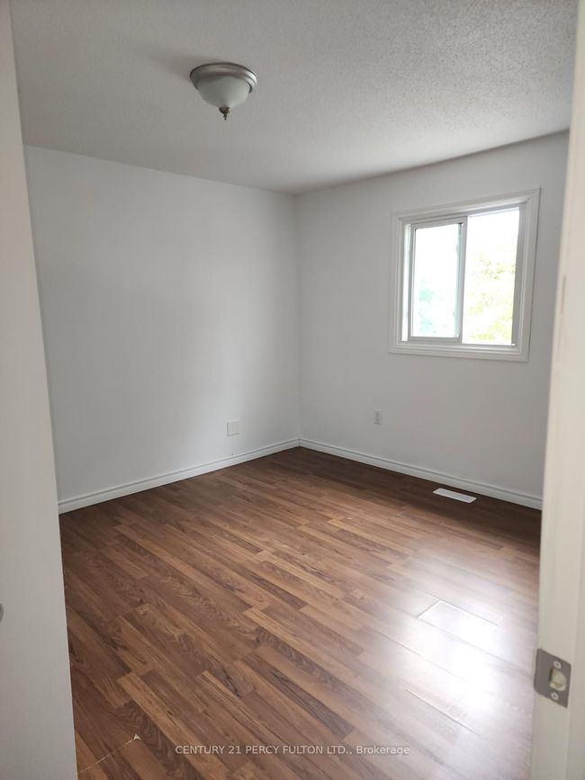 21 Trawley Cres, House other with 3 bedrooms, 2 bathrooms and 2 parking in Ajax ON | Image 14