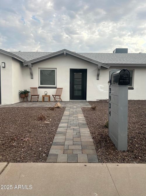 3934 E Sahuaro Dr, Phoenix, AZ, 85028-3444 | Card Image