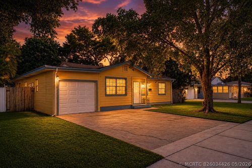 713 Ne 35th St, Oakland Park, FL, 33334-2855 | Card Image