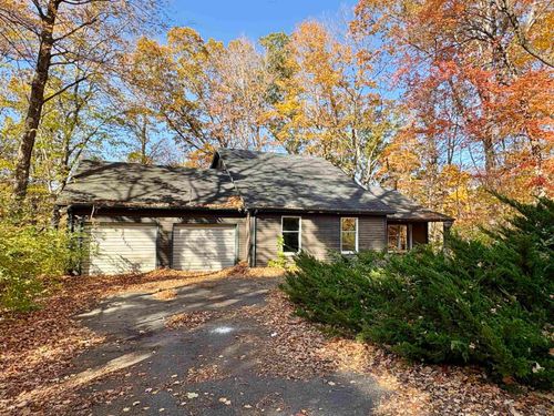 7548 W Ridgeview Cir, Logansport, IN, 46947-8263 | Card Image