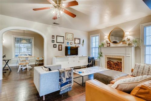 a-1035 E 44th St, Austin, TX, 78751-4419 | Card Image