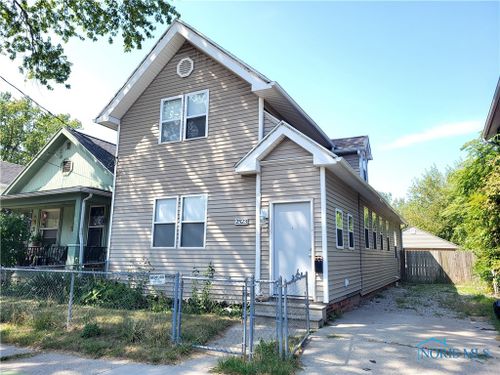 2523 Chase Street, Toledo, OH, 43611 | Card Image