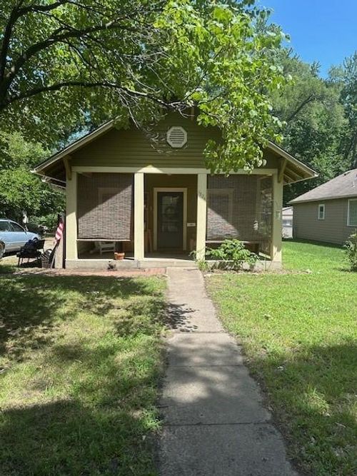 1824 New Hampshire St, Lawrence, KS, 66044-4266 | Card Image