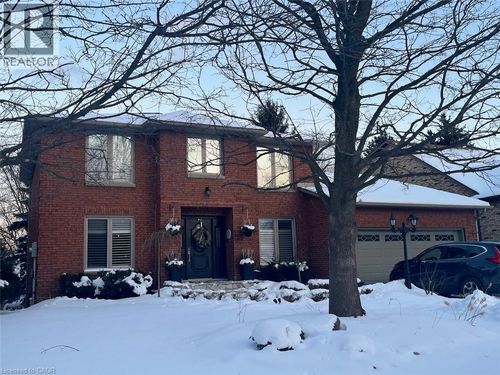 lower-55 Templer Dr, Ancaster, ON, L9G3X7 | Card Image