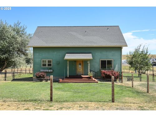 505 Sw Fourth St, Grass Valley, OR, 97029-3083 | Card Image