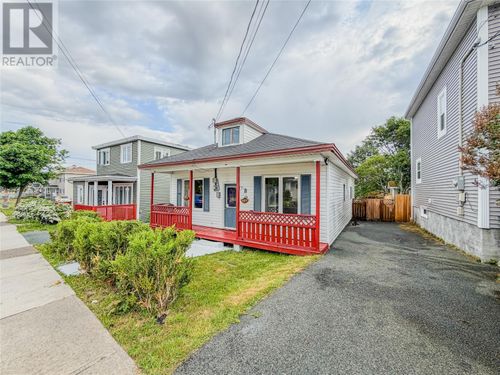 8 Froude Ave, St. John's, NL, A1E3B9 | Card Image