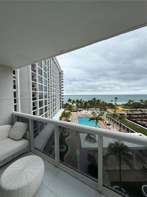 apt-619-10275 Collins Ave, Bal Harbour, FL, 33154-1451 | Card Image