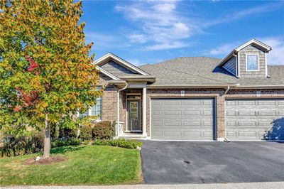 1 - 41 Garden Ave, Townhouse with 4 bedrooms, 2 bathrooms and 3 parking in Brantford ON | Image 1