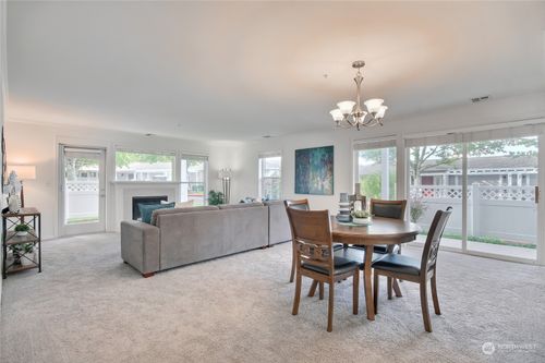 106-22535 Se Highland Circle, Issaquah, WA, 98029 | Card Image