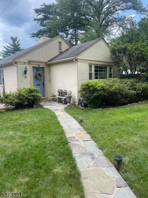 26 Gallowae, Westfield, NJ, 07090-1909 | Card Image