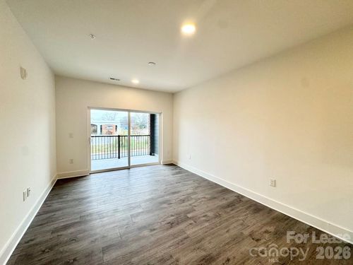 304-175 W Black St, Rock Hill, SC, 29730-4412 | Card Image