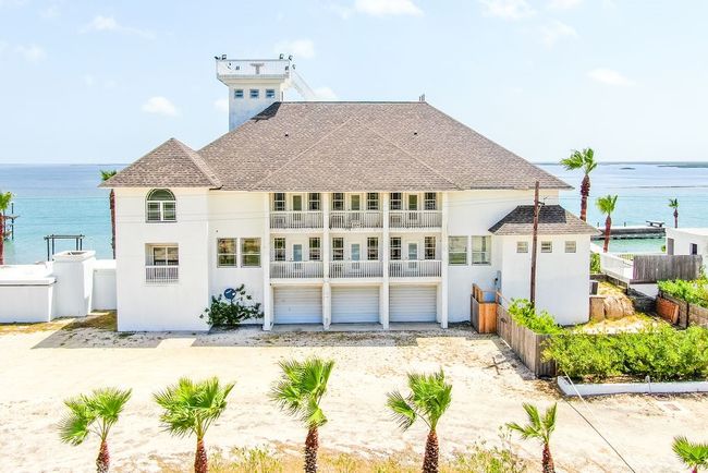 2100 E Highway 361, House other with 14 bedrooms, 15 bathrooms and null parking in Aransas Pass TX | Image 8
