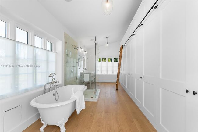 1225 N Greenway Dr, House other with 5 bedrooms, 5 bathrooms and null parking in Coral Gables FL | Image 8