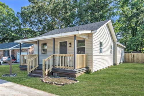 253 Doyle Way, Virginia Beach, VA, 23452-6748 | Card Image