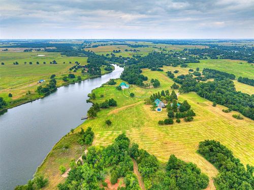 800 W Cimarron Blvd, Crescent, OK, 73028-9281 | Card Image