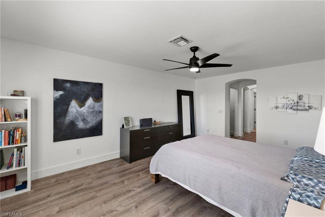 4764 Formosa Dr, House other with 5 bedrooms, 3 bathrooms and 3 parking in NAPLES FL | Image 16