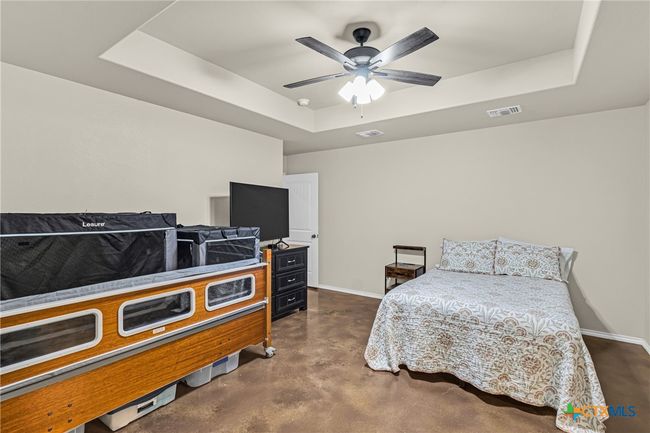 Primary Bedroom | Image 26