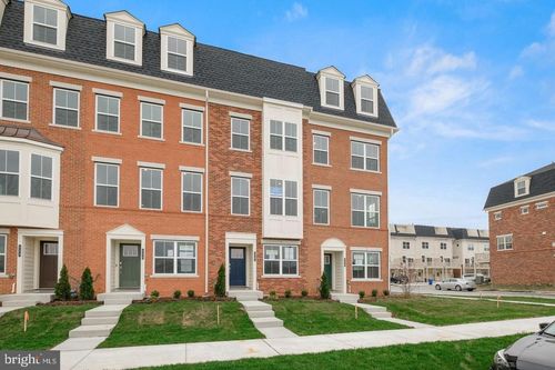 527 E 7th Street, FREDERICK, MD, 21701 | Card Image