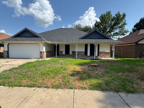 510 Betsy Ross Dr, Arlington, TX, 76002-2822 | Card Image