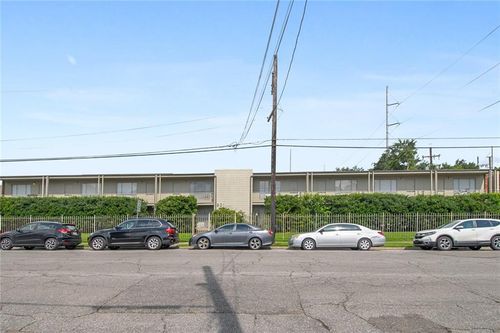 apt-203-801 Henry Clay Ave, New Orleans, LA, 70118-5858 | Card Image